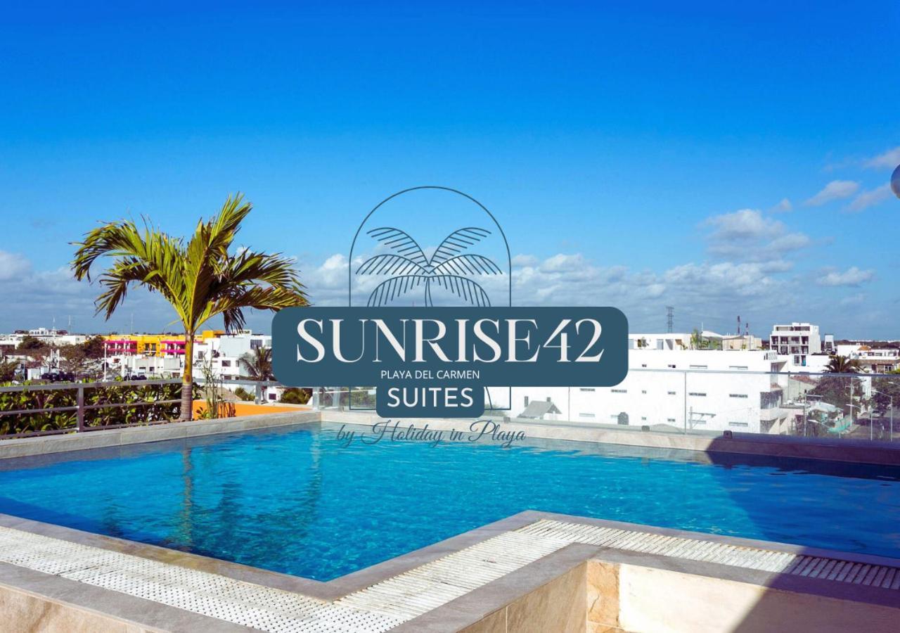 Sunrise 42 Suites By Holiday In Playa Playa del Carmen Exteriör bild